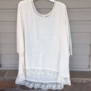 Arizona Cream/White 3/4 Sleeve Top